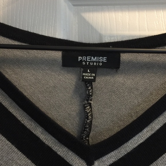 Black and Grey V-Neck - Picture 2 of 6